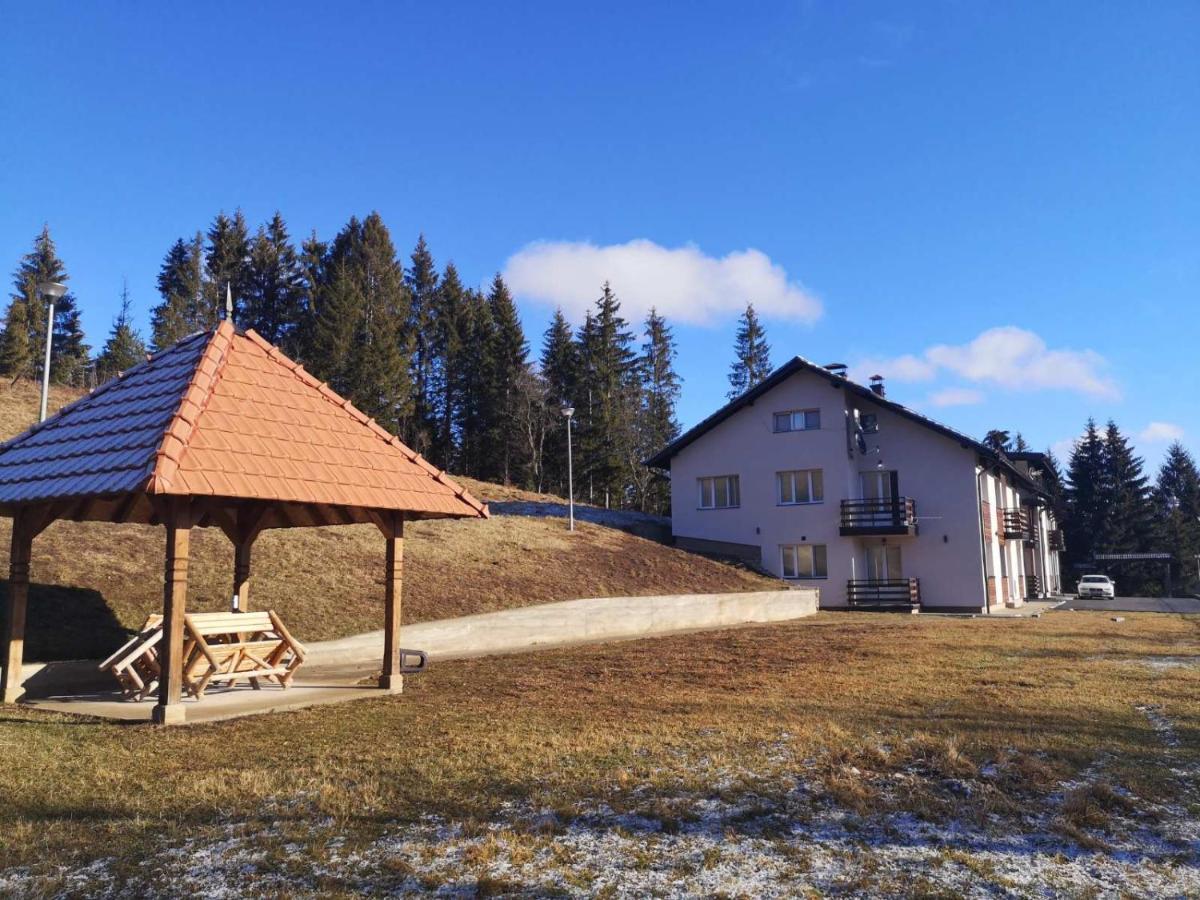 Laki Apartman Zaovine Exteriör bild
